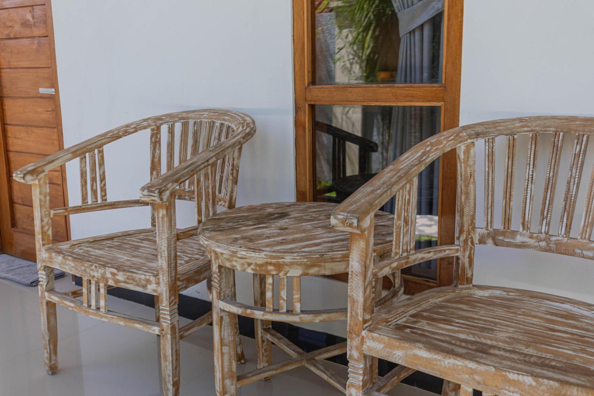 Seven Angels Villa And Hostel Toyapakeh Extérieur photo